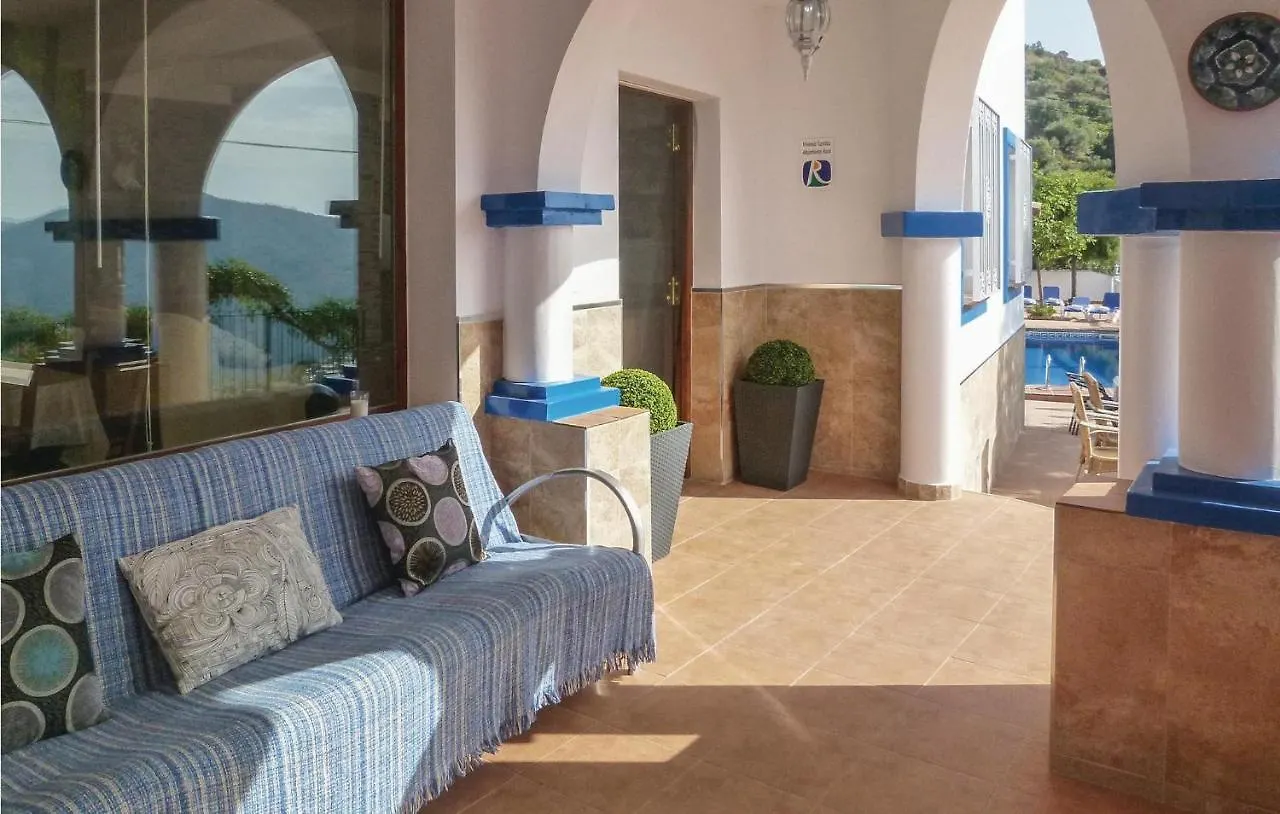 Stunning Home In Sayalonga With Wifi Spain
